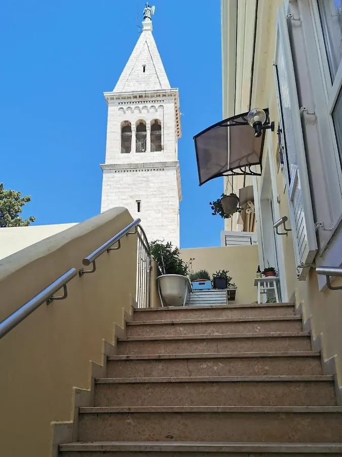 EMILY studio app 4 star amazing sea&park view Novigrad Istria Kroatien