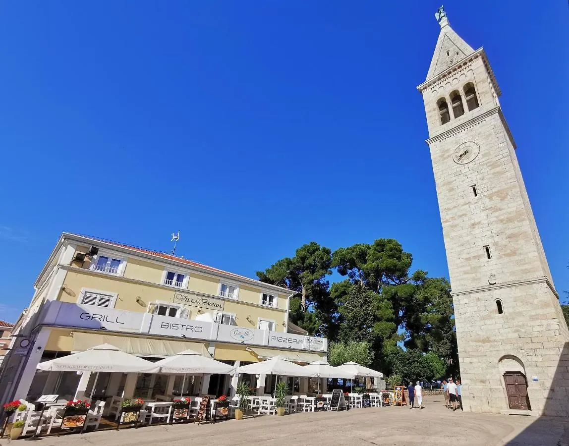 EMILY studio app 4 star amazing sea&park view Novigrad Istria 0*,