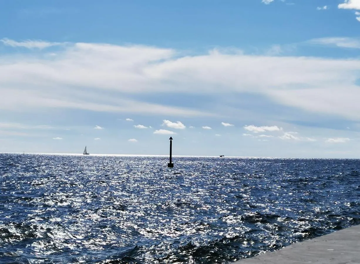 Lägenhet EMILY studio app 4 star amazing sea&park view Novigrad Istria